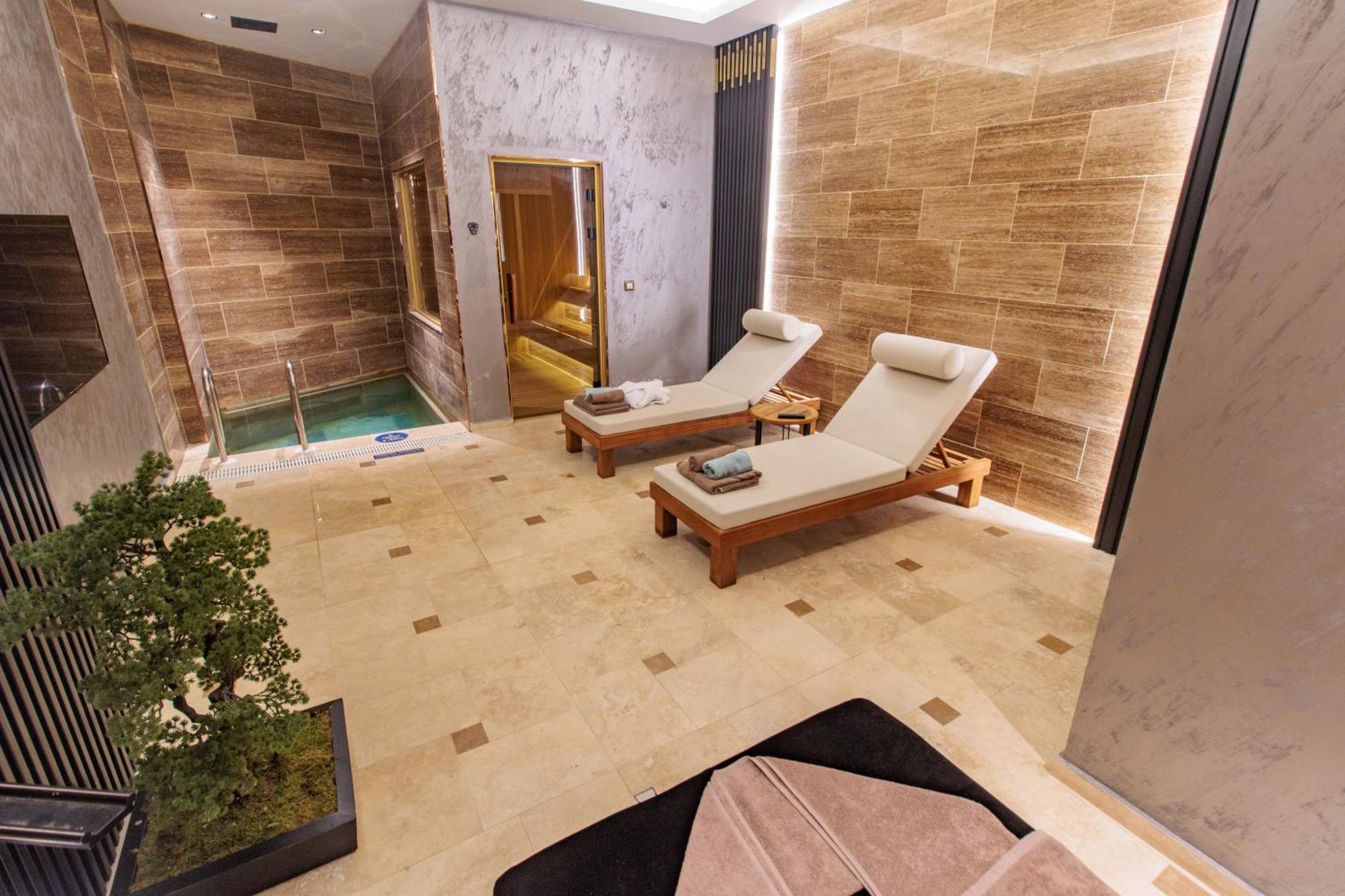 Anadolu Hotels Esenboga Thermal Exterior foto